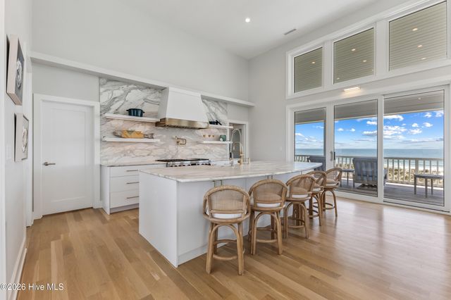 8 Beach Road S, Wilmington, NC 28411