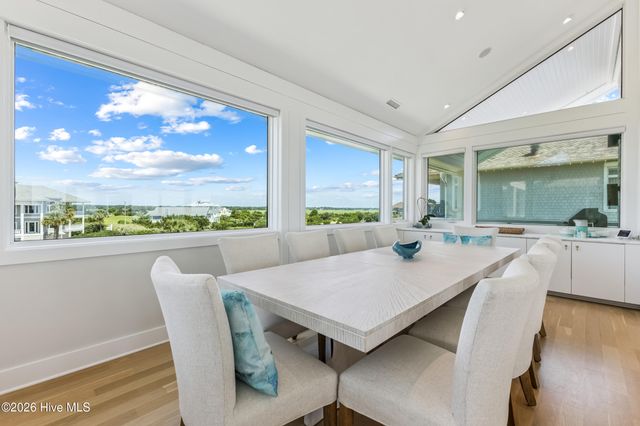 8 Beach Road S, Wilmington, NC 28411