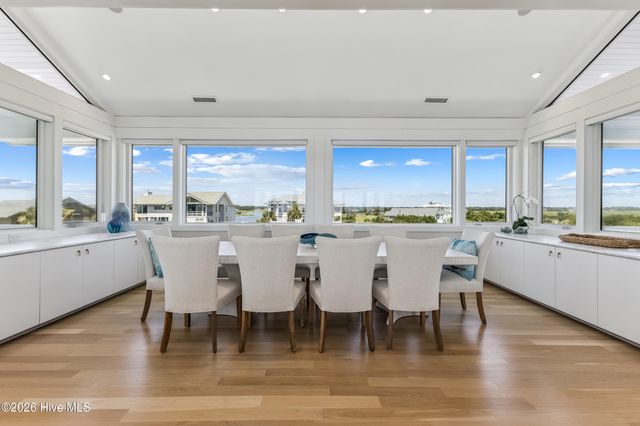 8 Beach Road S, Wilmington, NC 28411