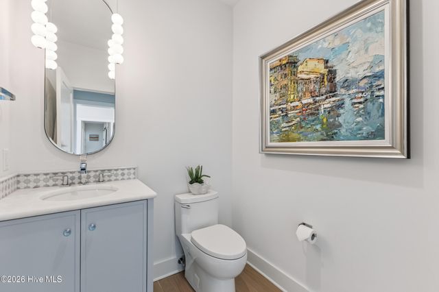 8 Beach Road S, Wilmington, NC 28411