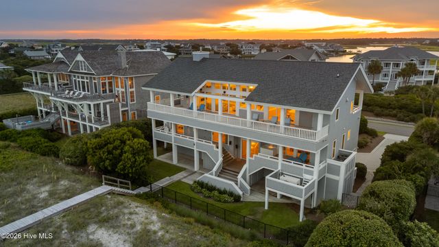 8 Beach Road S, Wilmington, NC 28411