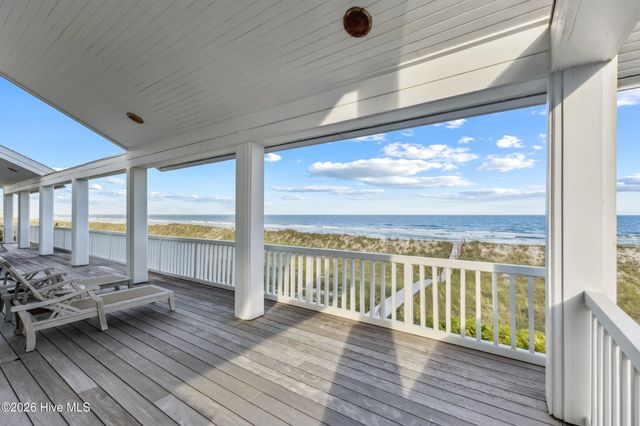 8 Beach Road S, Wilmington, NC 28411