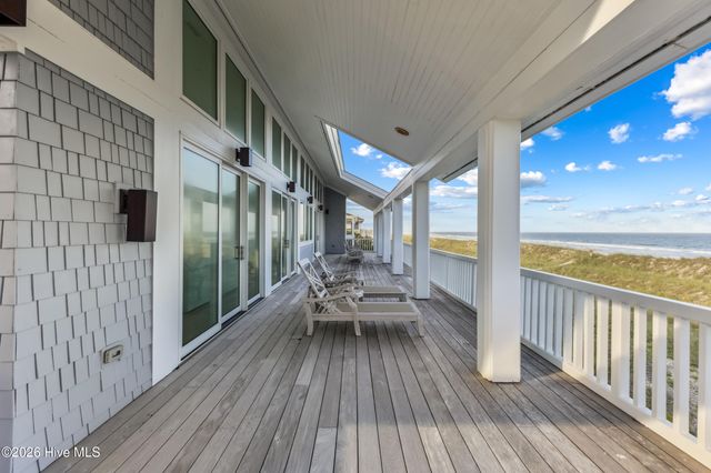 8 Beach Road S, Wilmington, NC 28411