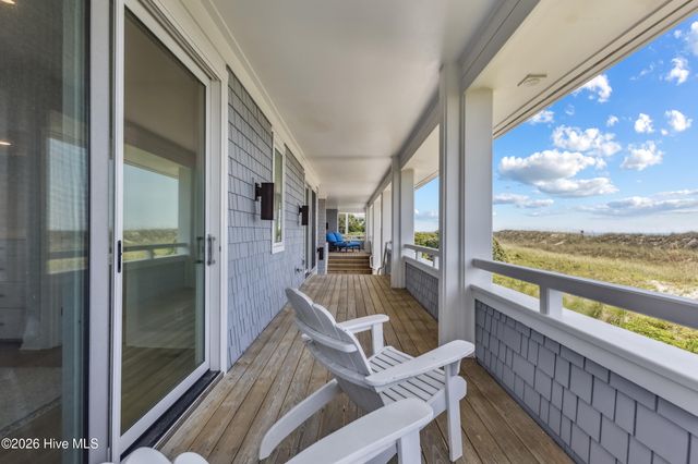 8 Beach Road S, Wilmington, NC 28411