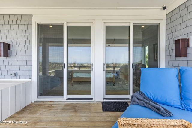 8 Beach Road S, Wilmington, NC 28411