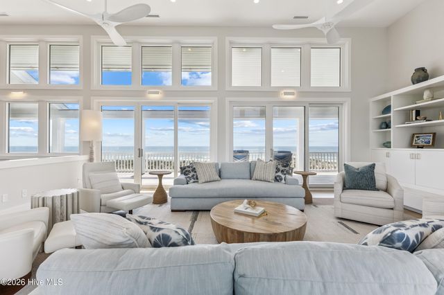 8 Beach Road S, Wilmington, NC 28411