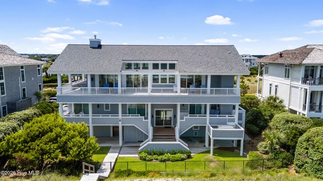 8 Beach Road S, Wilmington, NC 28411