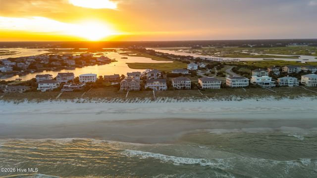 8 Beach Road S, Wilmington, NC 28411
