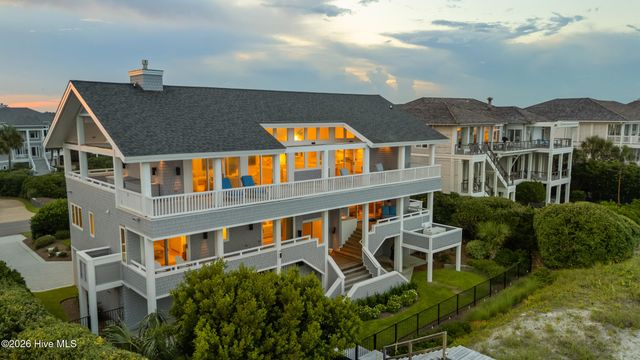 8 Beach Road S, Wilmington, NC 28411