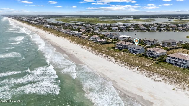 8 Beach Road S, Wilmington, NC 28411