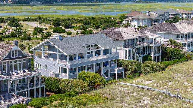 8 Beach Road S, Wilmington, NC 28411