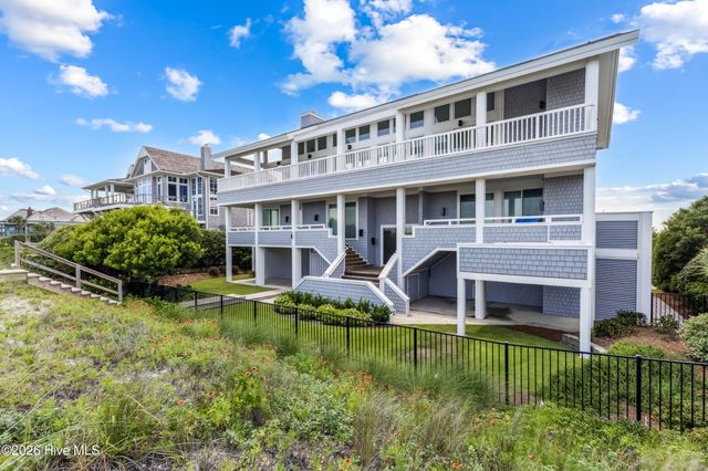 8 Beach Road S, Wilmington, NC 28411