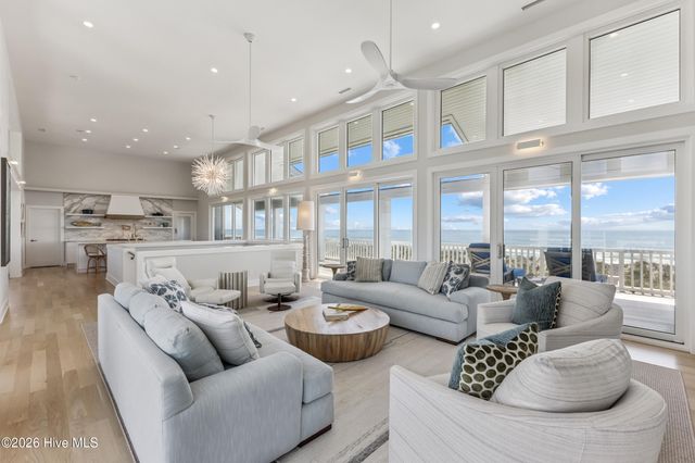 8 Beach Road S, Wilmington, NC 28411