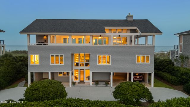 8 Beach Road S, Wilmington, NC 28411