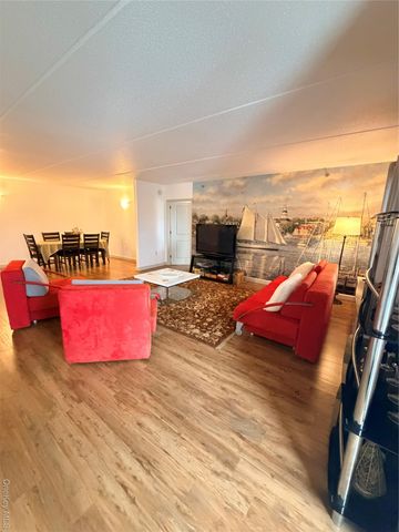 136 Beach 117 Street 410, Rockaway Park, NY 11694