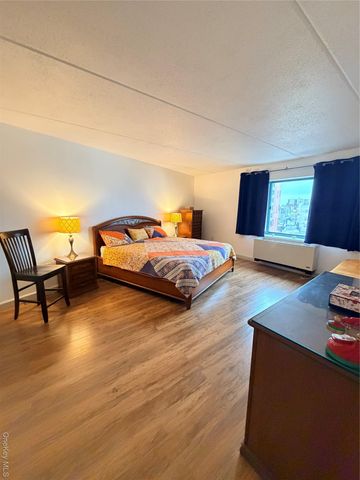 136 Beach 117 Street 410, Rockaway Park, NY 11694