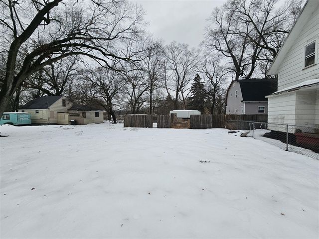 3037 5th Street, Muskegon, MI 49444