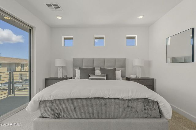 2121 W SONORAN DESERT Drive 99, Phoenix, AZ 85085