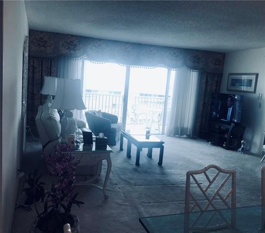 1523 E HILLSBORO Boulevard 838, Deerfield Beach, FL 33441