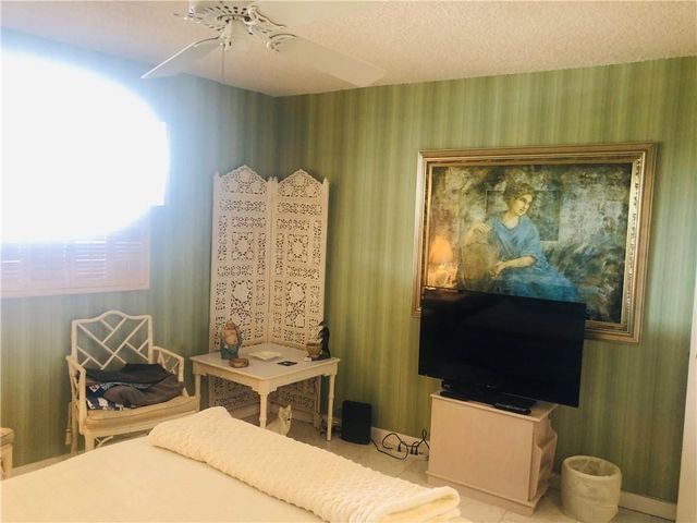 1523 E HILLSBORO Boulevard 838, Deerfield Beach, FL 33441