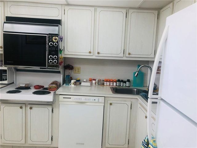 1523 E HILLSBORO Boulevard 838, Deerfield Beach, FL 33441