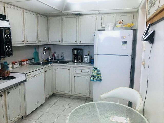 1523 E HILLSBORO Boulevard 838, Deerfield Beach, FL 33441