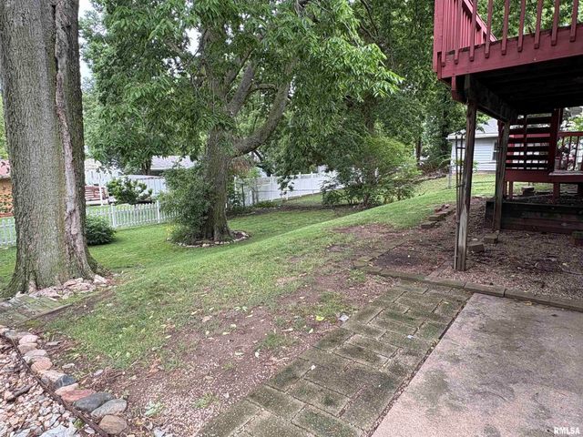 3409 N CALIFORNIA Avenue B, Peoria, IL 61603
