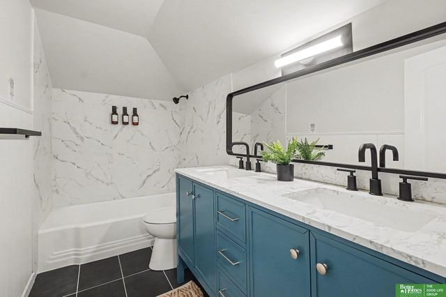 4185 Chicago Street, Omaha, NE 68131