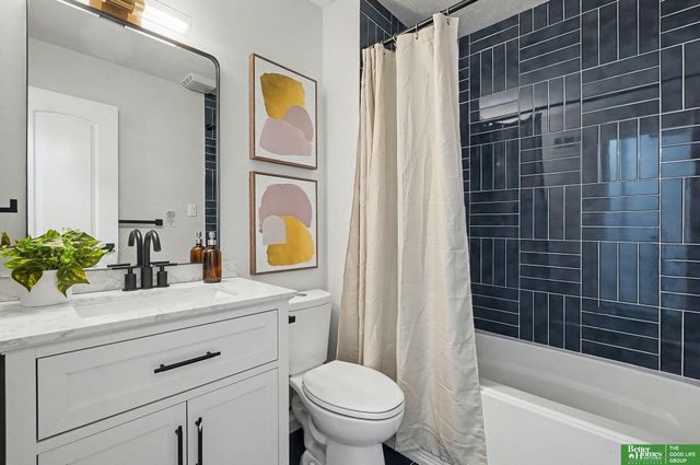 4185 Chicago Street, Omaha, NE 68131