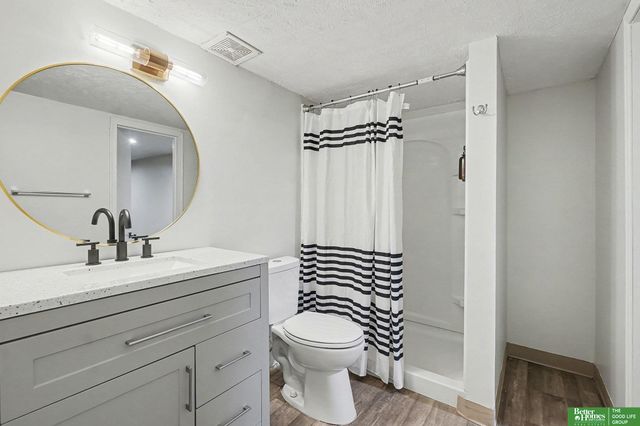 4185 Chicago Street, Omaha, NE 68131