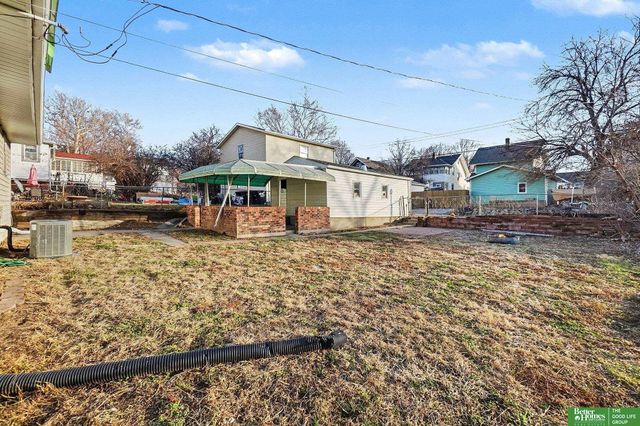 4185 Chicago Street, Omaha, NE 68131