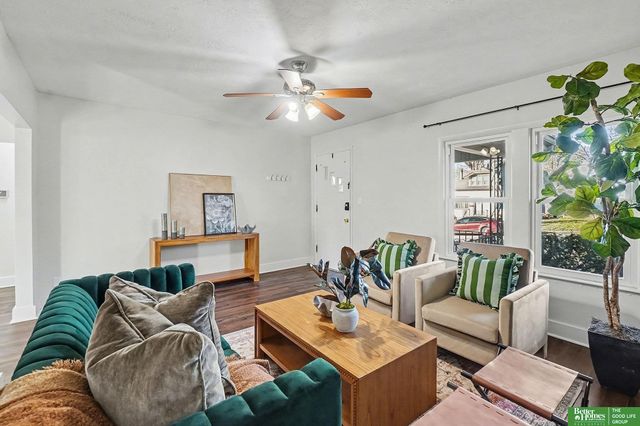 4185 Chicago Street, Omaha, NE 68131