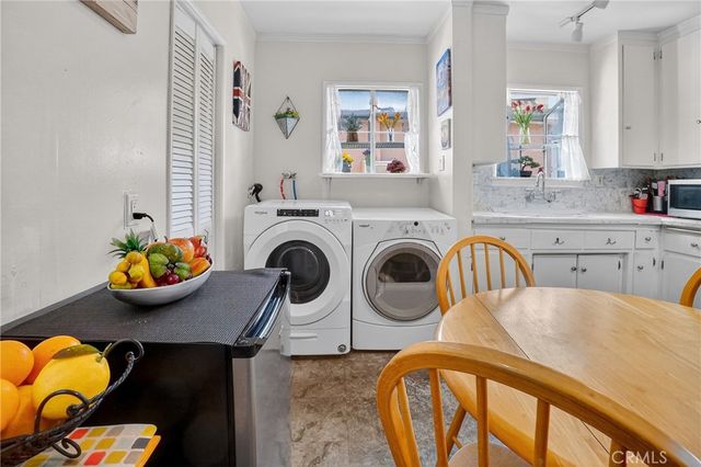 2517 W Redondo Beach, Gardena, CA 90249