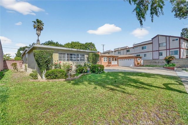 2517 W Redondo Beach, Gardena, CA 90249