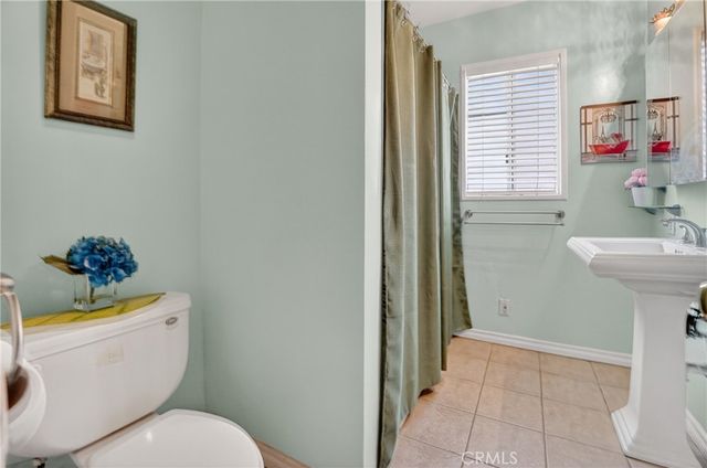 2517 W Redondo Beach, Gardena, CA 90249