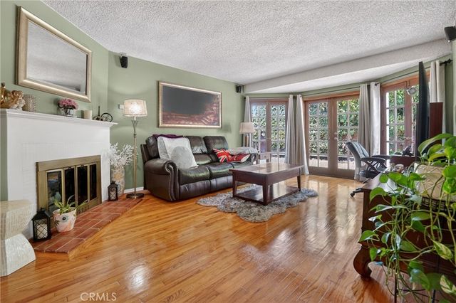 2517 W Redondo Beach, Gardena, CA 90249