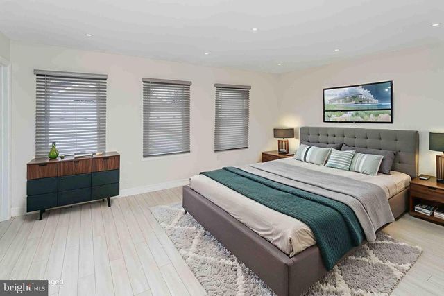 137 IDLEWILD RD, Levittown, PA 19057