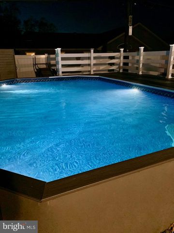 137 IDLEWILD RD, Levittown, PA 19057