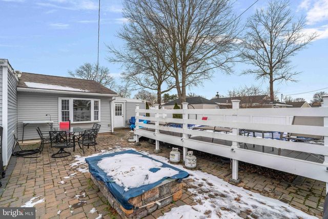 137 IDLEWILD RD, Levittown, PA 19057