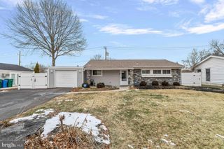 137 IDLEWILD RD, Levittown, PA 19057