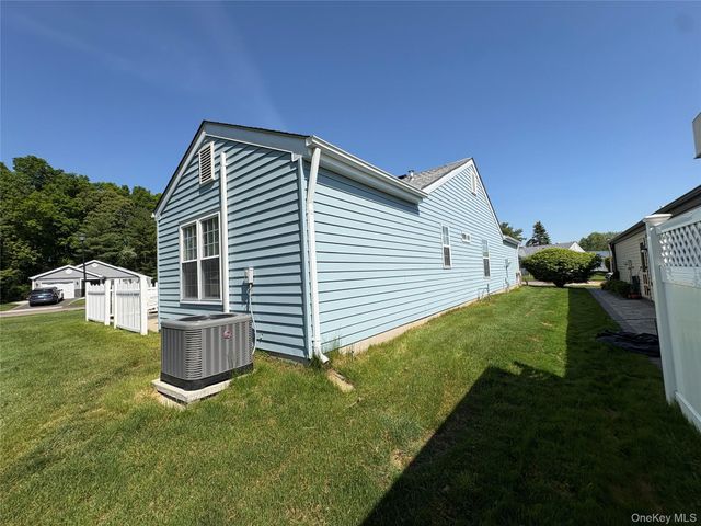 491 Stratford Lane, Ridge, NY 11961