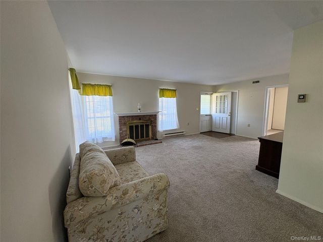 491 Stratford Lane, Ridge, NY 11961