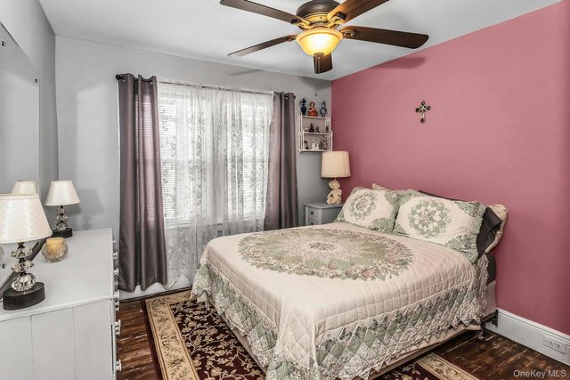 9 Belmont Avenue, Floral Park, NY 11001