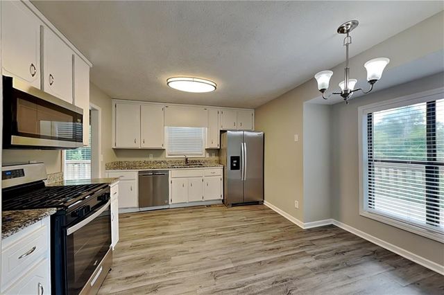 6606 Catawba Drive, Acworth, GA 30102