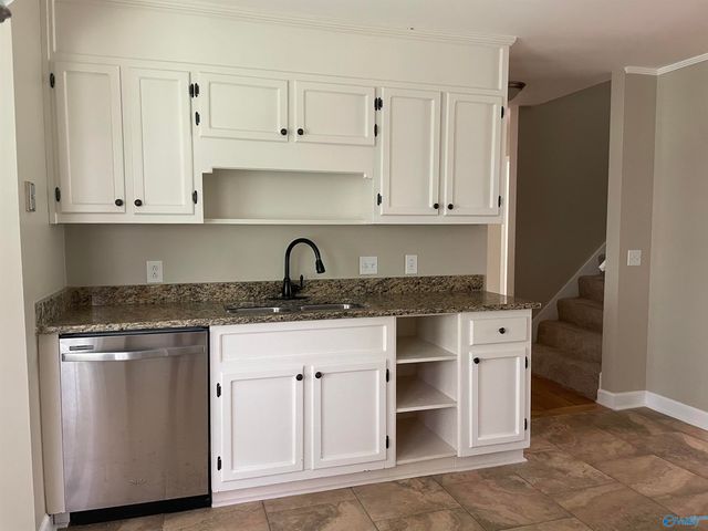 2101 Stapp Drive, Huntsville, AL 35811