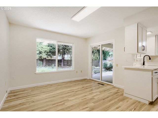 11940 Sw KING JAMES Pl, King City, OR 97224