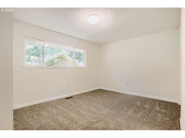 11940 Sw KING JAMES Pl, King City, OR 97224