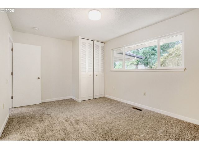 11940 Sw KING JAMES Pl, King City, OR 97224