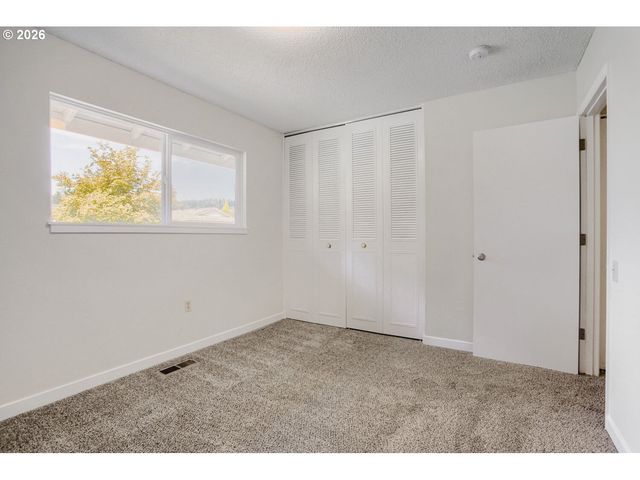 11940 Sw KING JAMES Pl, King City, OR 97224