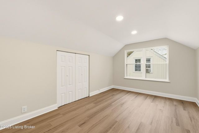 517 Dale Ave, Louisville, KY 40214